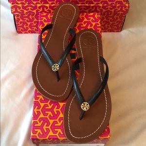 NIB Tory Burch Sandal Size 8 black